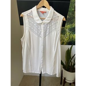 Modcloth Sleeveless Lace Blouse